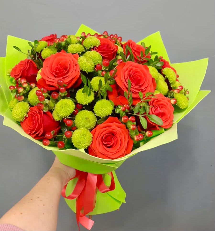 Букет цветов из: Хризантемы и Розы в Ивановское