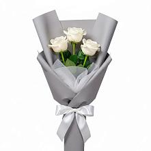 Букет 3 белые розы в Ивановское