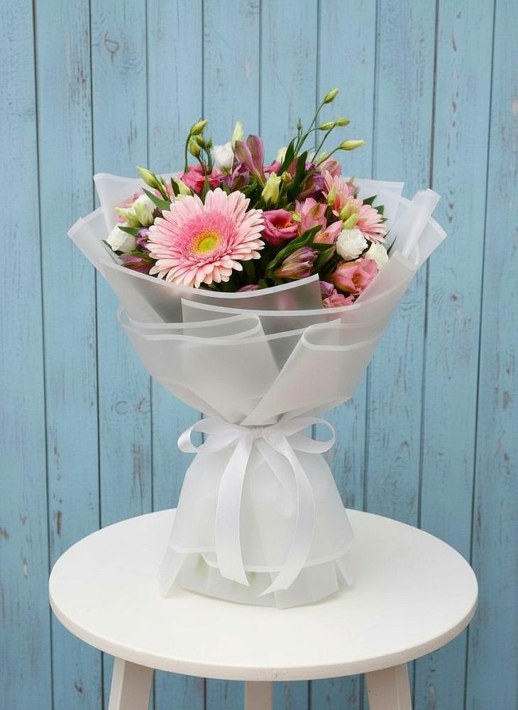 Букет цветов из: Герберы, Альстромерии и Лизиантусы в Ивановское